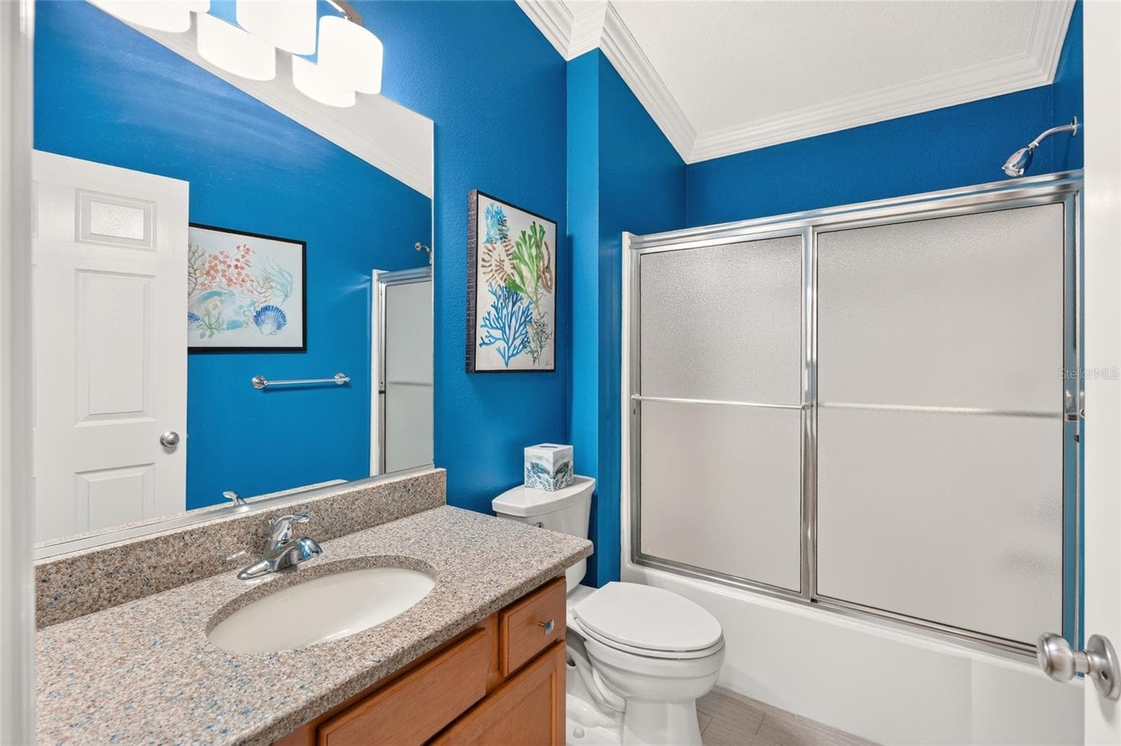 Guest Bathroom - 2207 JETTA WAY, THE VILLAGES