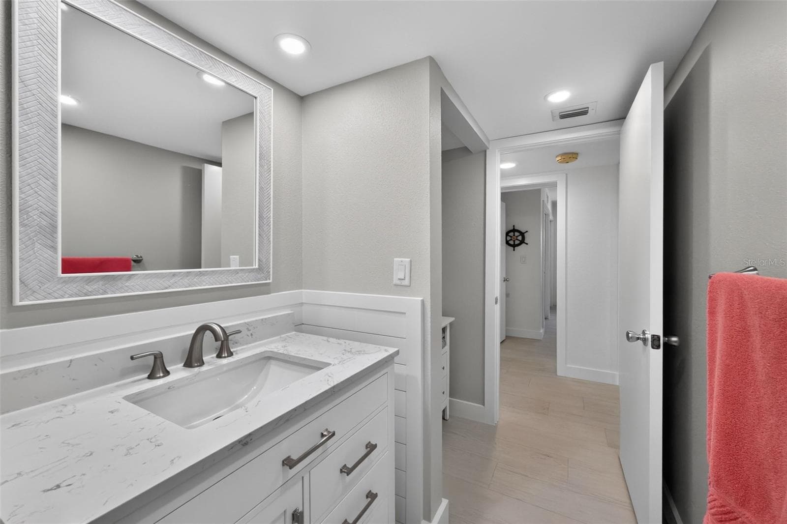 Guest Bath - 3250 SOUTHSHORE DR #55B, PUNTA GORDA
