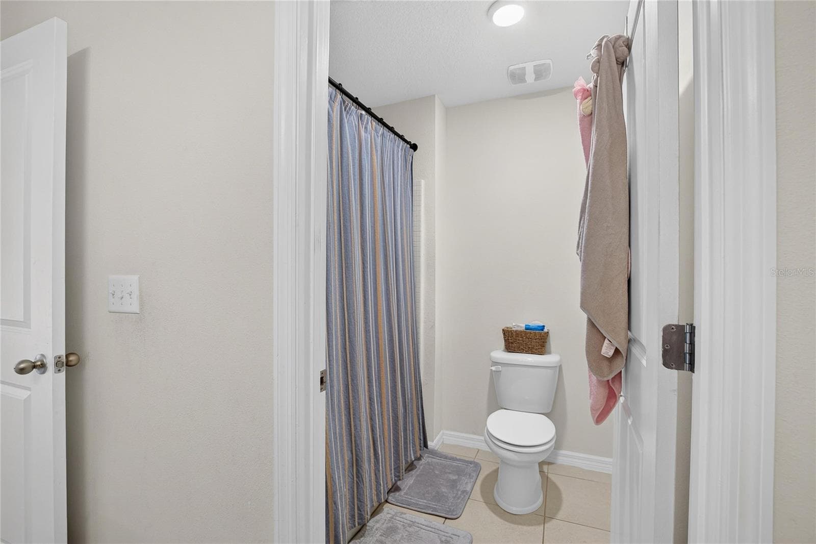 Full Bath 3 - 8219 BILSTON VILLAGE LN, GIBSONTON