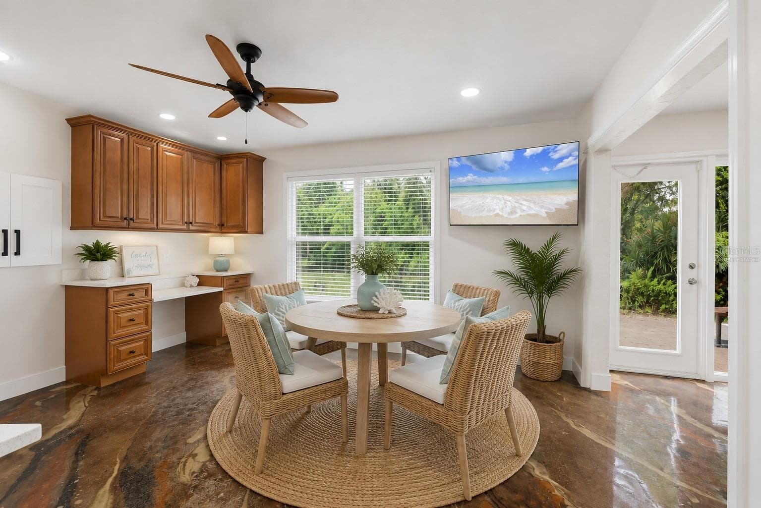 Virtually Staged Eat-in Kitchen Area - 259 PARK FOREST BLVD, ENGLEWOOD