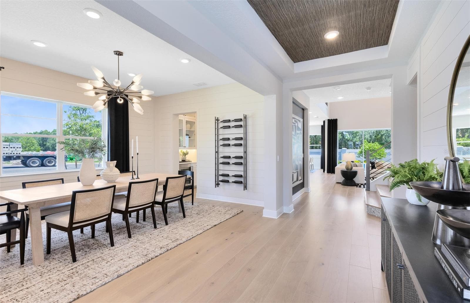 Actual home photo. Colors, finishes, textures and options may appear differently in person due to variations in monitors and viewing devices. - 16920 LONE OAK CIRCLE, ORLANDO