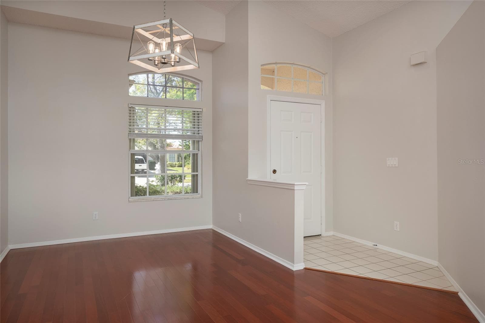 Villa at 717 LIGHTHOUSE DR, TARPON SPRINGS, photo 6 of 29