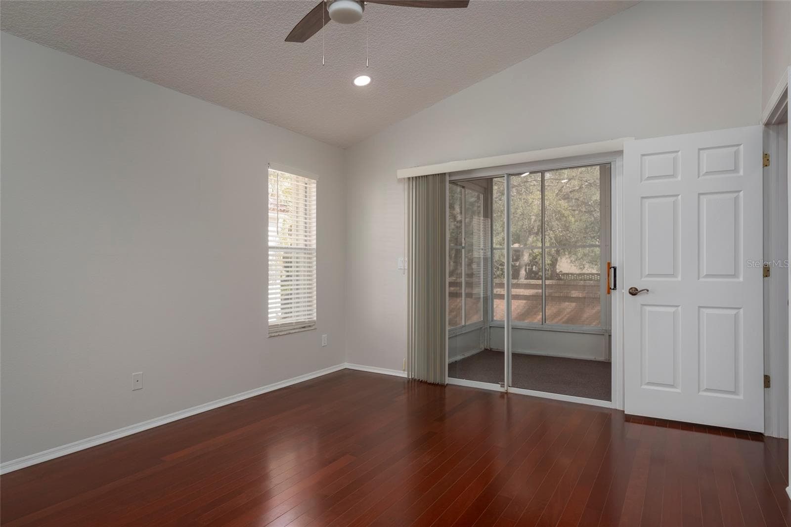 Villa at 717 LIGHTHOUSE DR, TARPON SPRINGS, photo 15 of 29