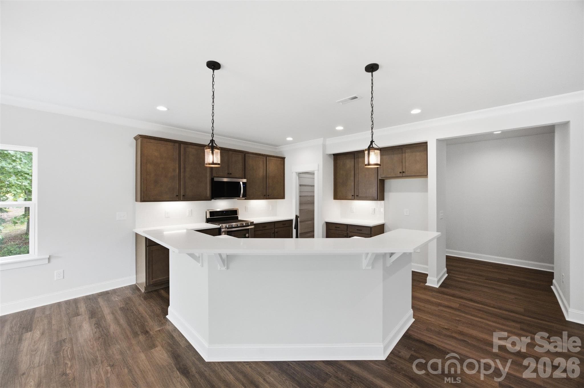 Single Family Residence at 4267 Dashley Circle, Catawba, photo 7 of 22