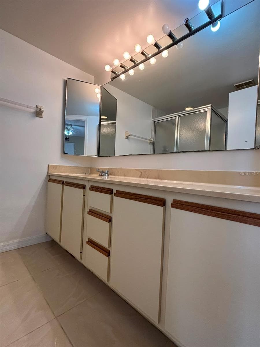 Condominium at 5277 CORAL CT #625, ORLANDO, photo 16 of 30