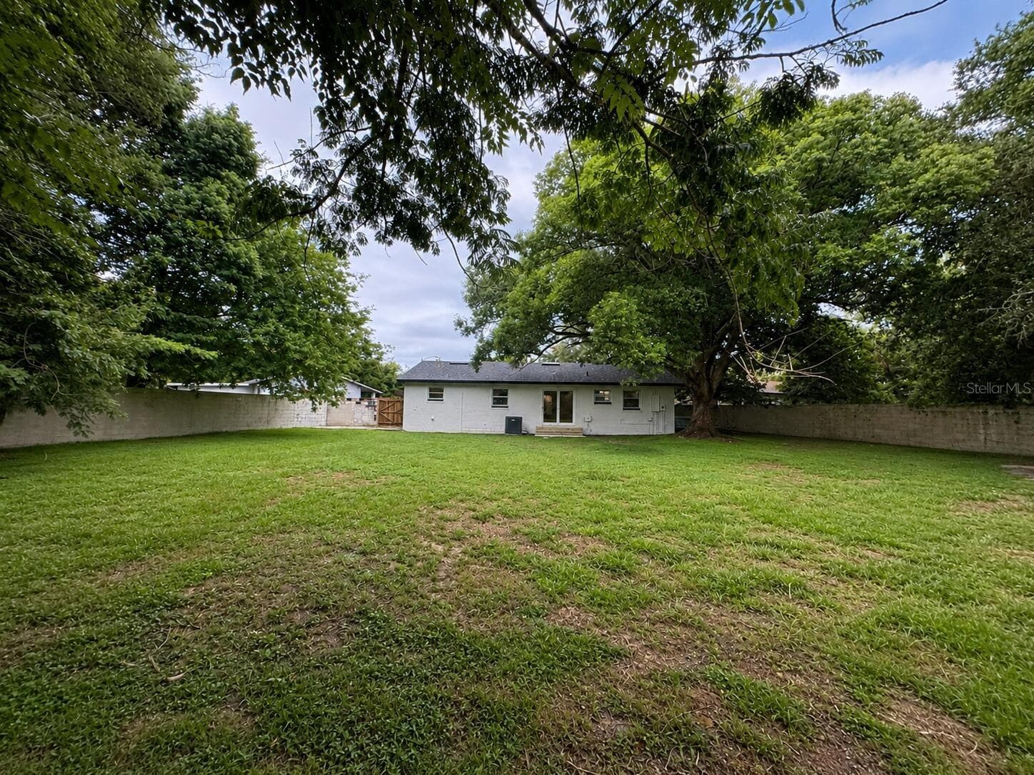 Single Family Residence at 2310 W LISA CT, SANFORD, photo 3 of 27