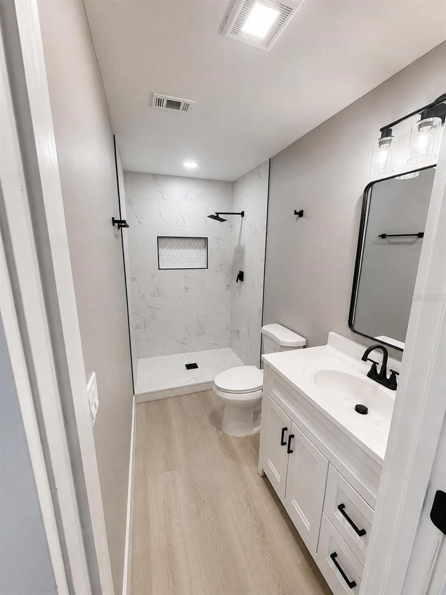 Single Family Residence at 2310 W LISA CT, SANFORD, photo 13 of 27