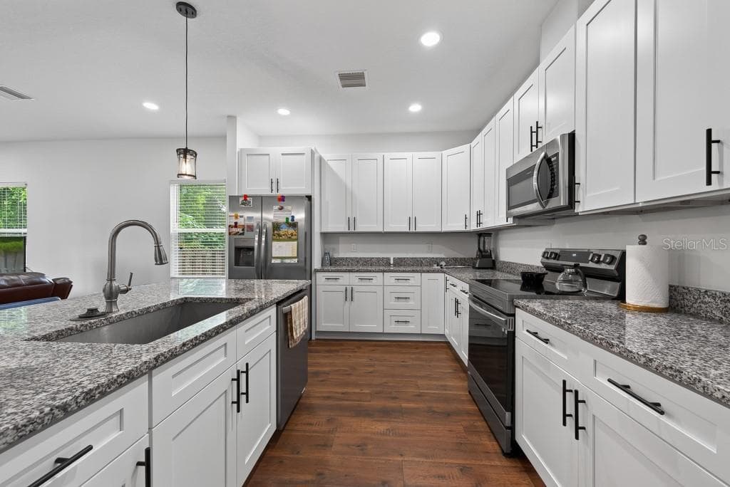 Single Family Residence at 8118 N SEMMES ST, TAMPA, photo 14 of 42