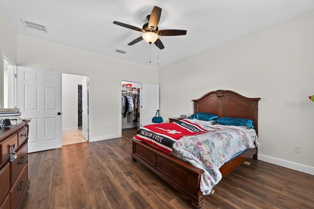 Single Family Residence at 8118 N SEMMES ST, TAMPA, photo 19 of 42