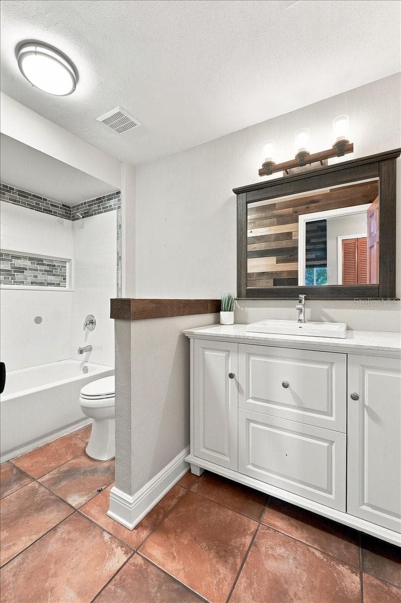 Single Family Residence at 20828 MAXIM PKWY, ORLANDO, photo 13 of 24