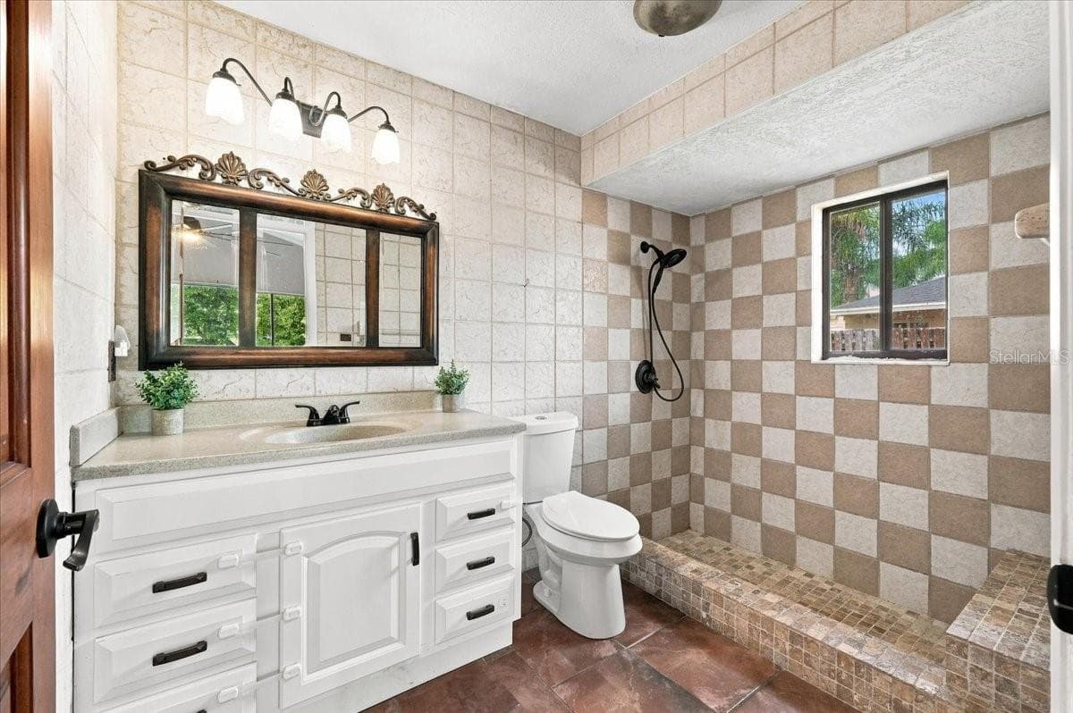 Single Family Residence at 20828 MAXIM PKWY, ORLANDO, photo 16 of 24