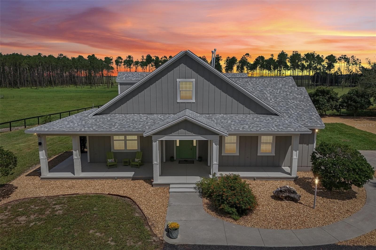 Twilight Front Exterior - 2088 NW 102ND BLVD, WILDWOOD
