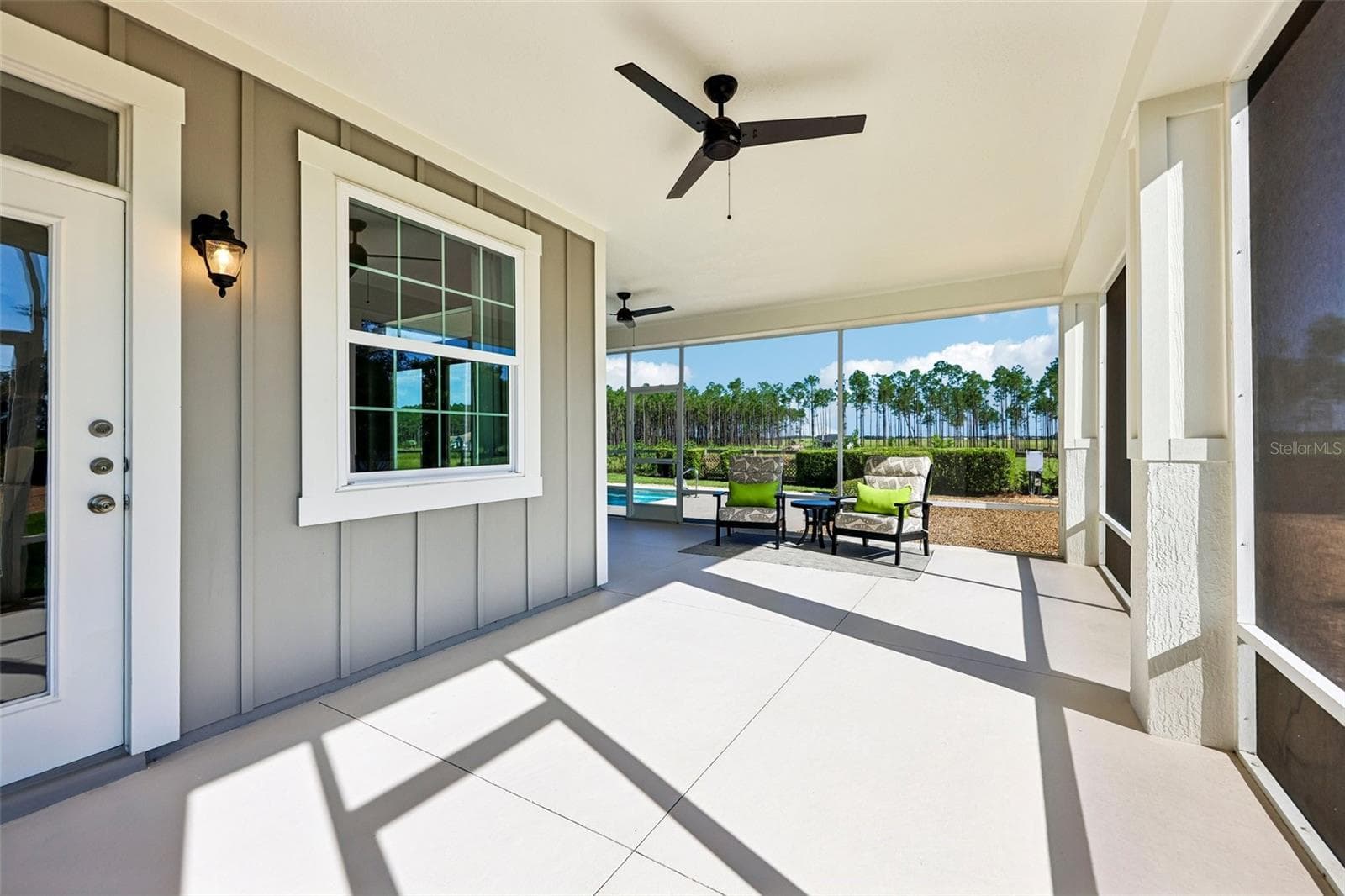Wraparound Screened-In Lanai - 2088 NW 102ND BLVD, WILDWOOD