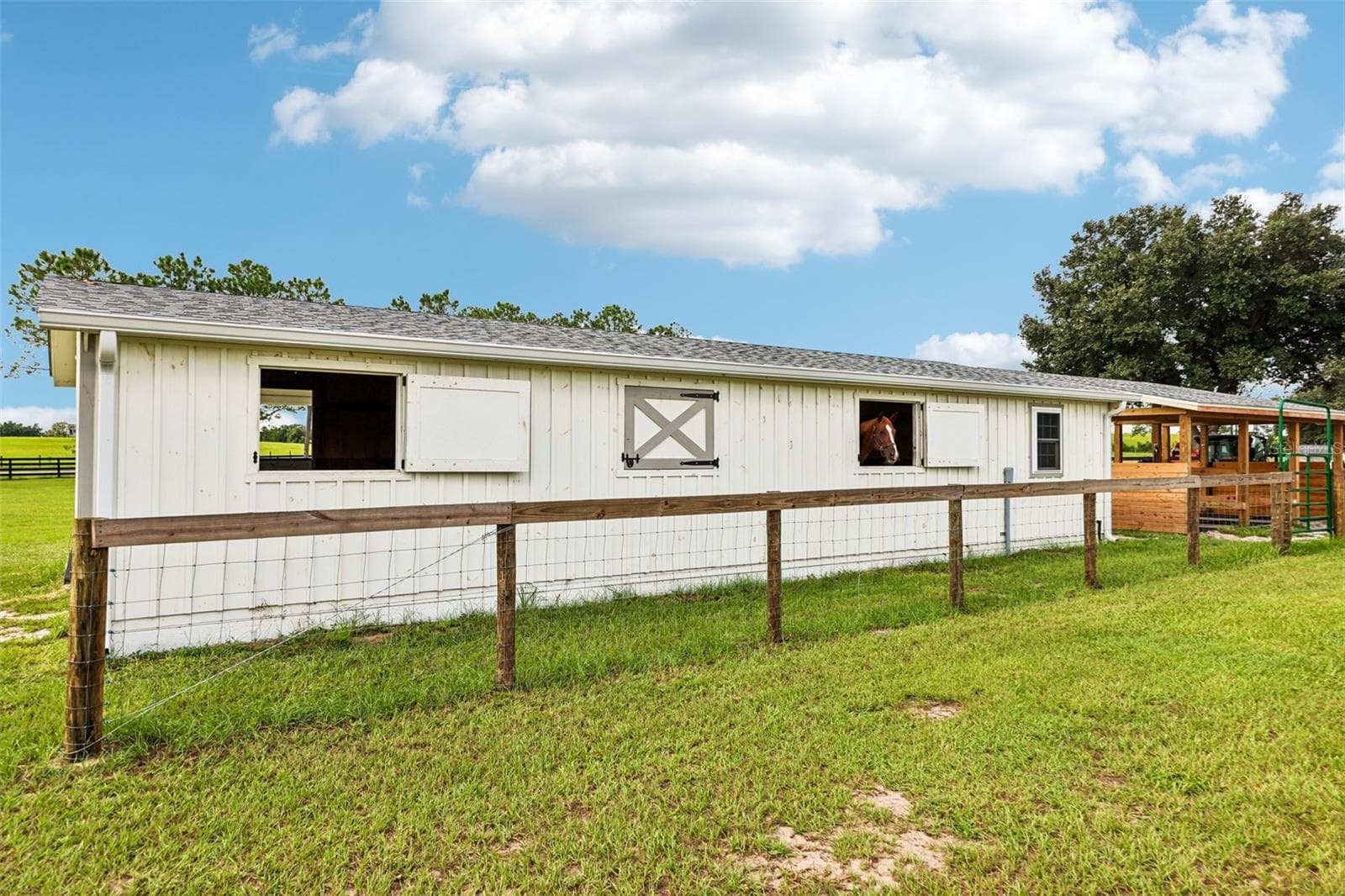 Rear Stall Barn - 2088 NW 102ND BLVD, WILDWOOD
