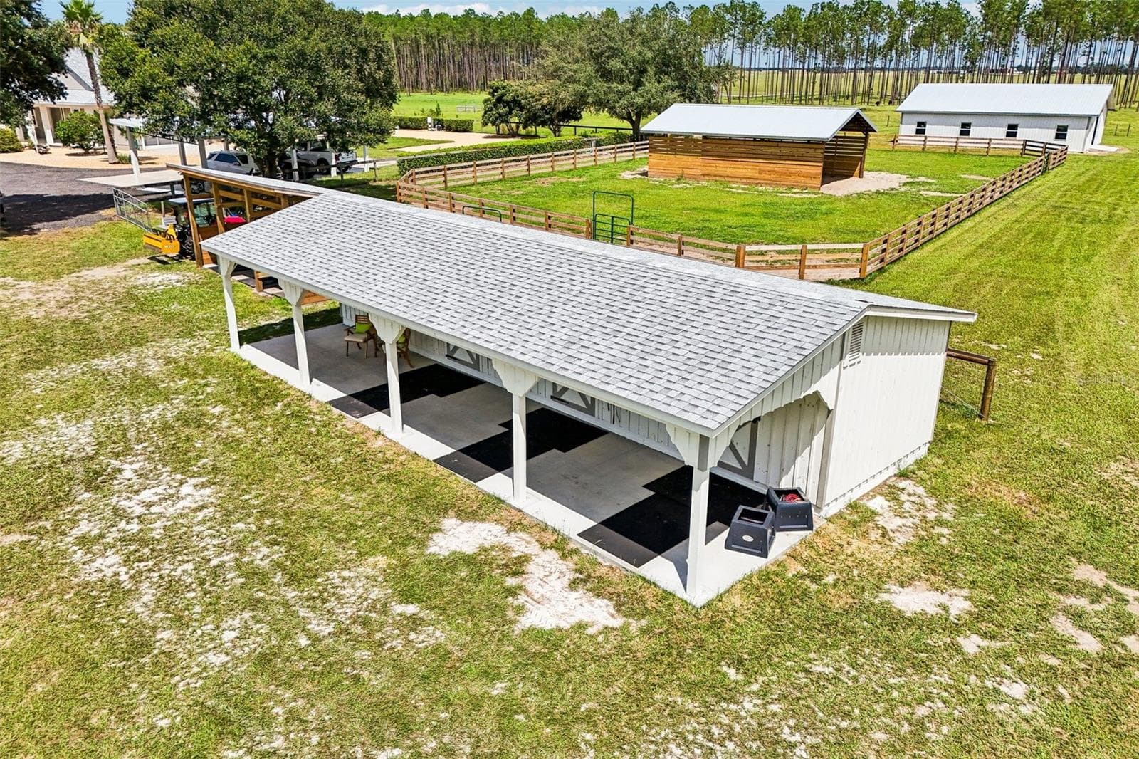 Horizon Structures Shed Row Barn - 2088 NW 102ND BLVD, WILDWOOD