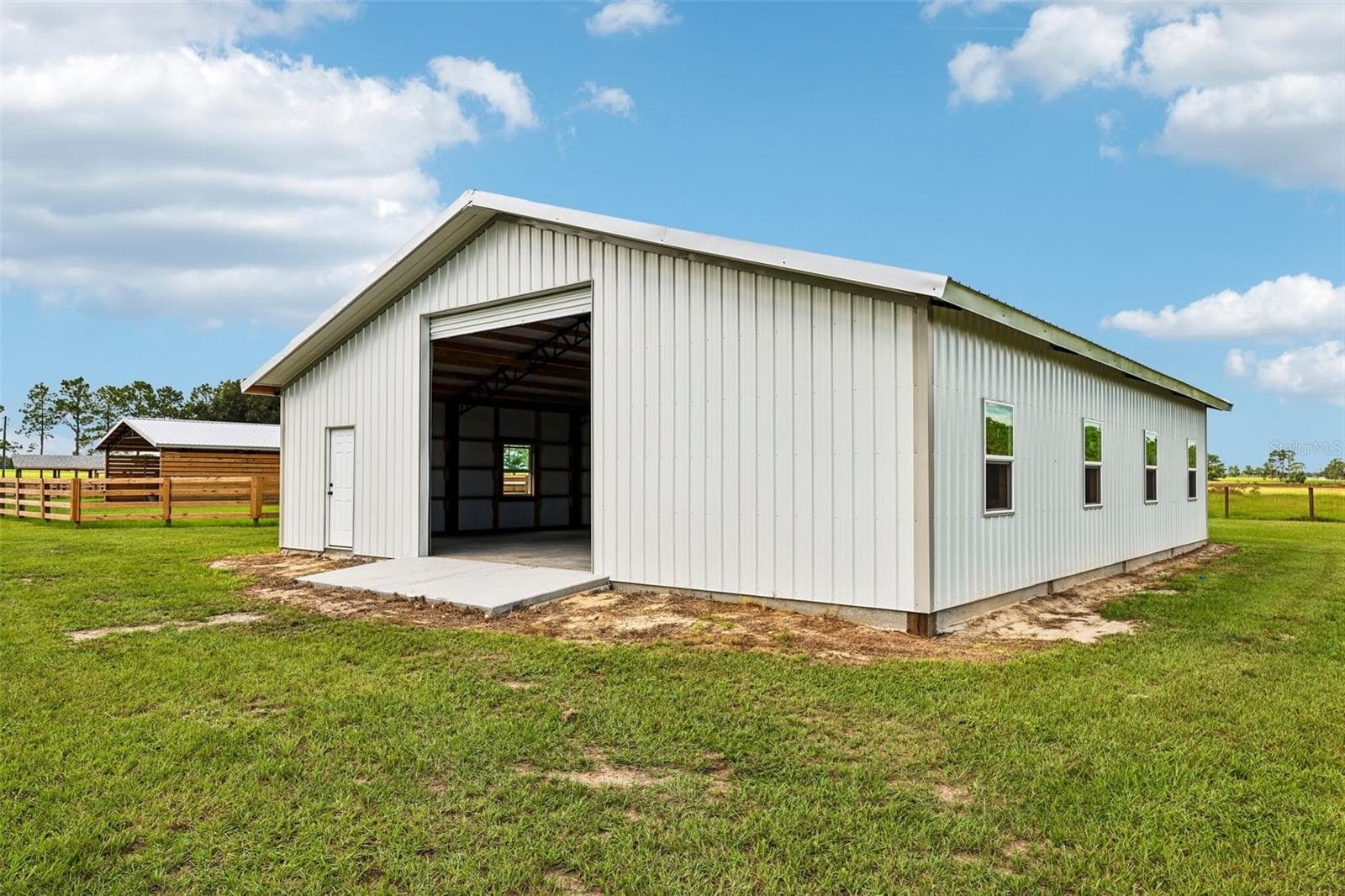 40x48 Metal Equipment Barn - 2088 NW 102ND BLVD, WILDWOOD