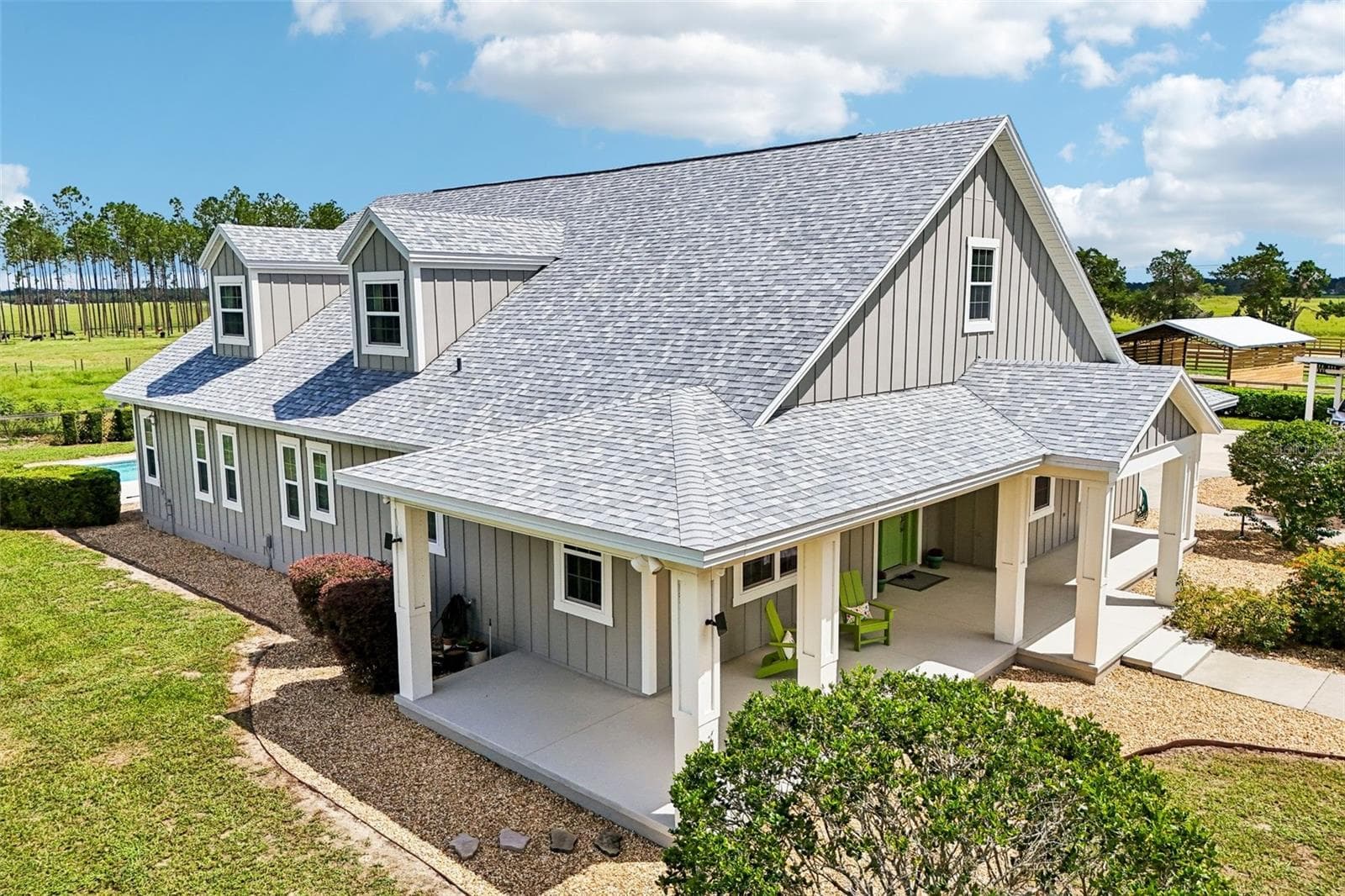 Wraparound Front Porch - 2088 NW 102ND BLVD, WILDWOOD