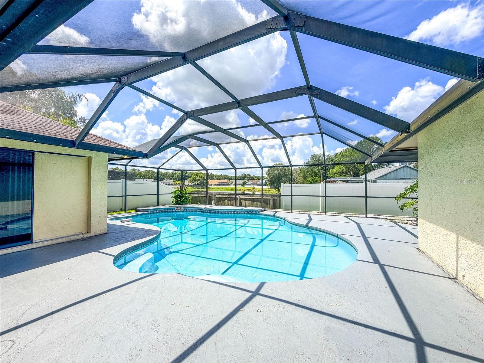 9542 Pebble Glen Ave Pool and Deck - 9542 PEBBLE GLEN AVE, TAMPA