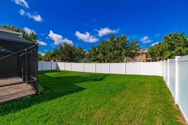 Yard on Side of Cage - 2863 MAPLE BROOK LOOP, LUTZ