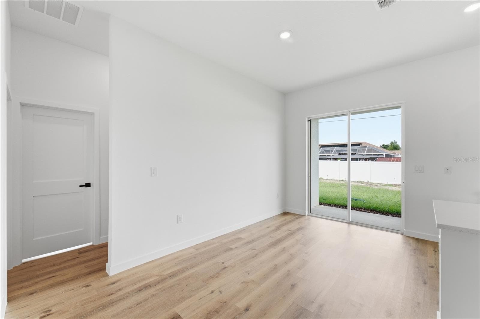 Single Family Residence at 308 MARION OAKS CRSE, OCALA, photo 6 of 42
