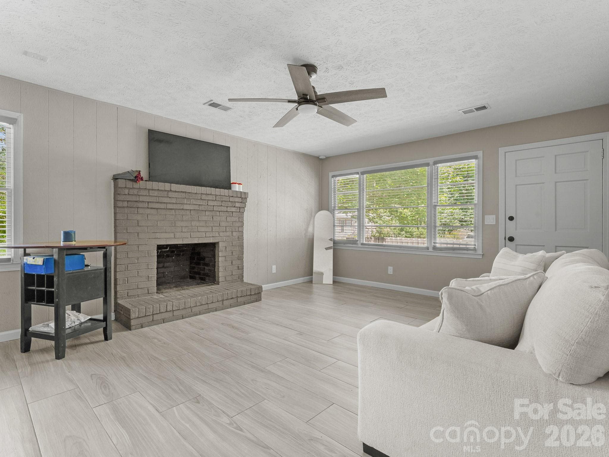 Unit 1 Fireplace - 71 Harvey Osteen Road, Zirconia
