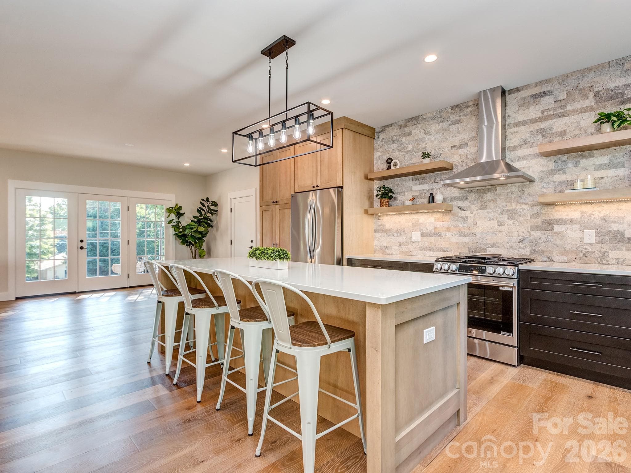 Kitchen - stainless steel appliances - 4899 Moonlite Bay Drive, Sherrills Ford