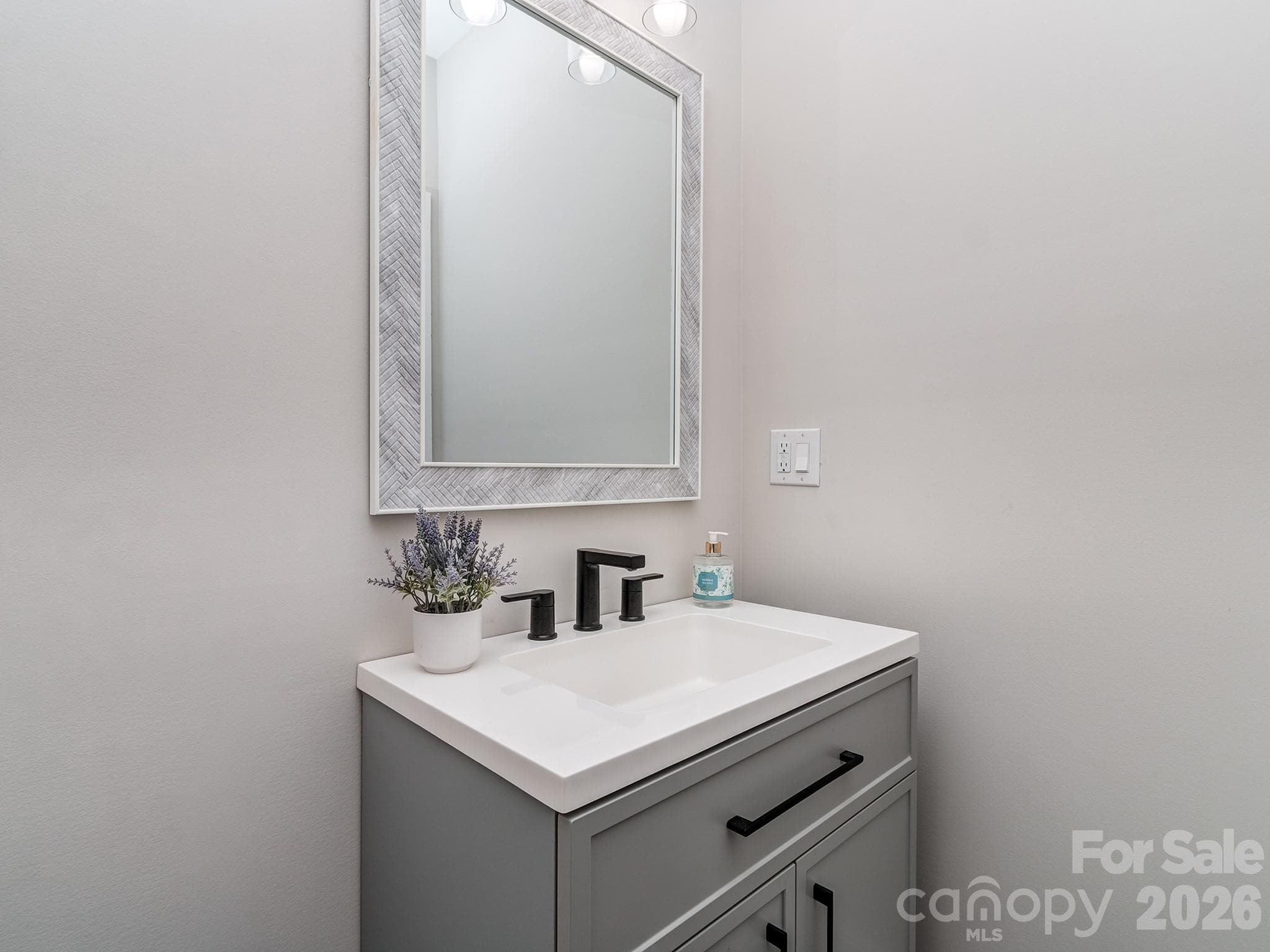Main level half bath - 4899 Moonlite Bay Drive, Sherrills Ford