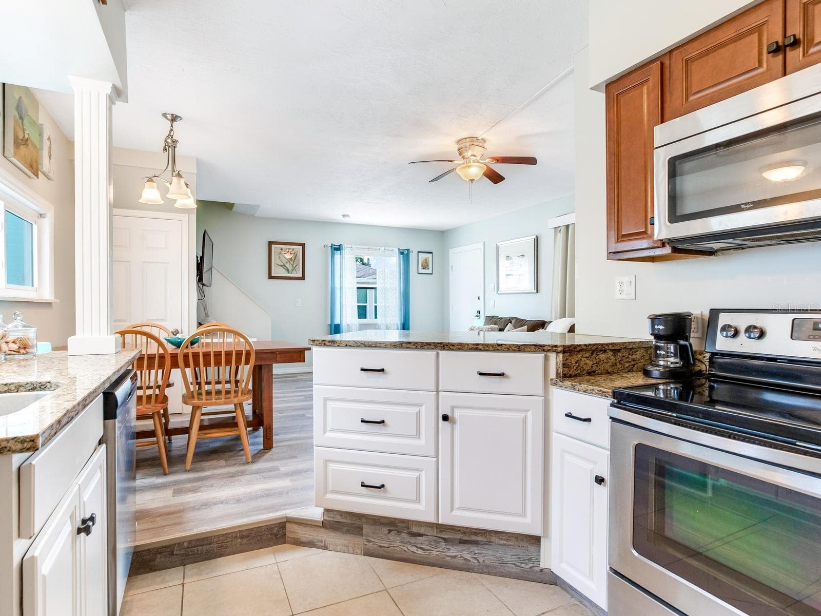 Kitchen - 120 93RD AVE, TREASURE ISLAND