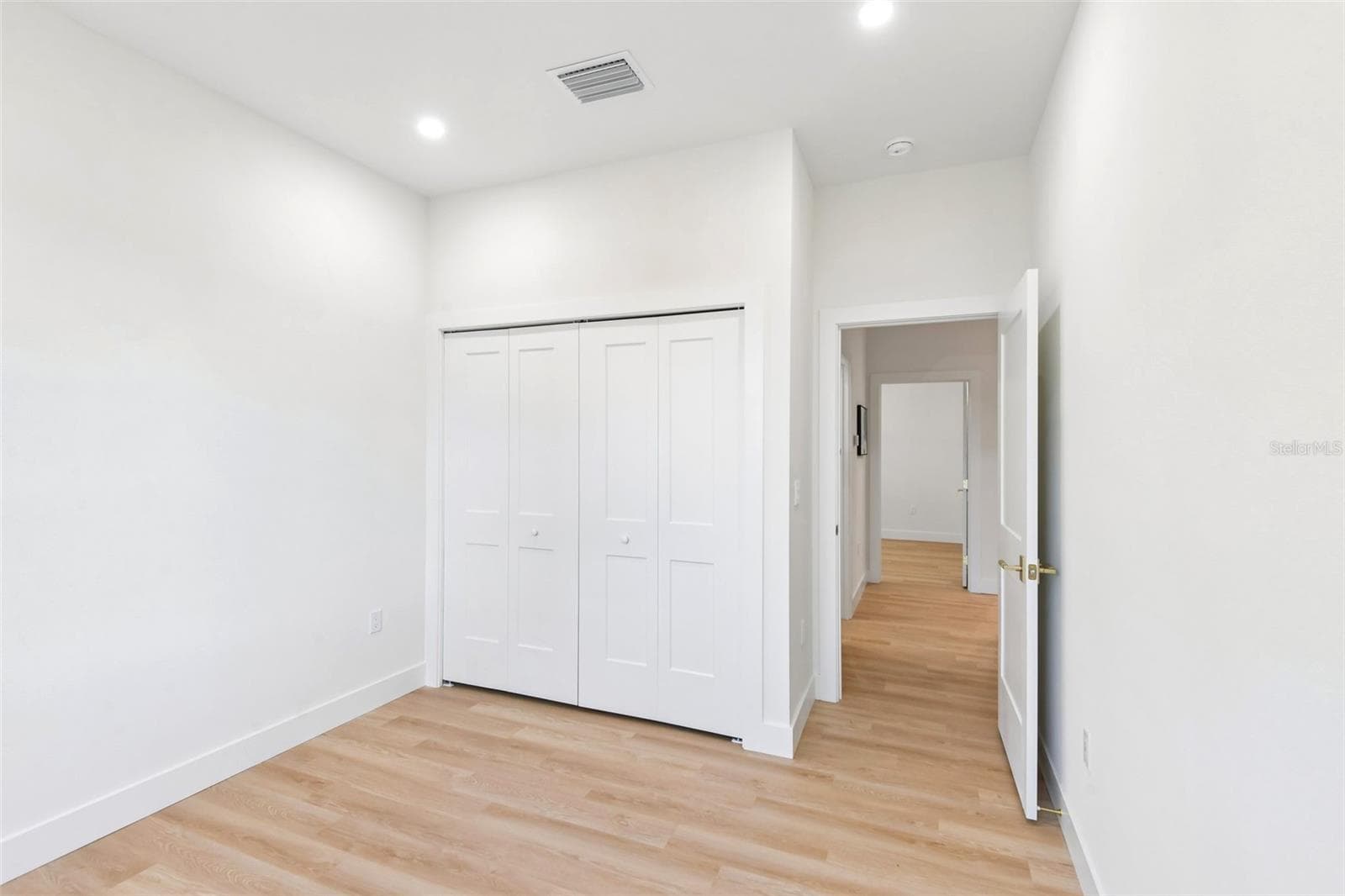Single Family Residence at 266 PLATON AVE, DUNEDIN, photo 23 of 30