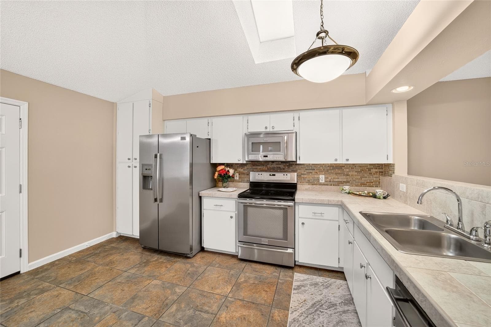Single Family Residence at 1923 NW 50TH CIR, OCALA, photo 15 of 55