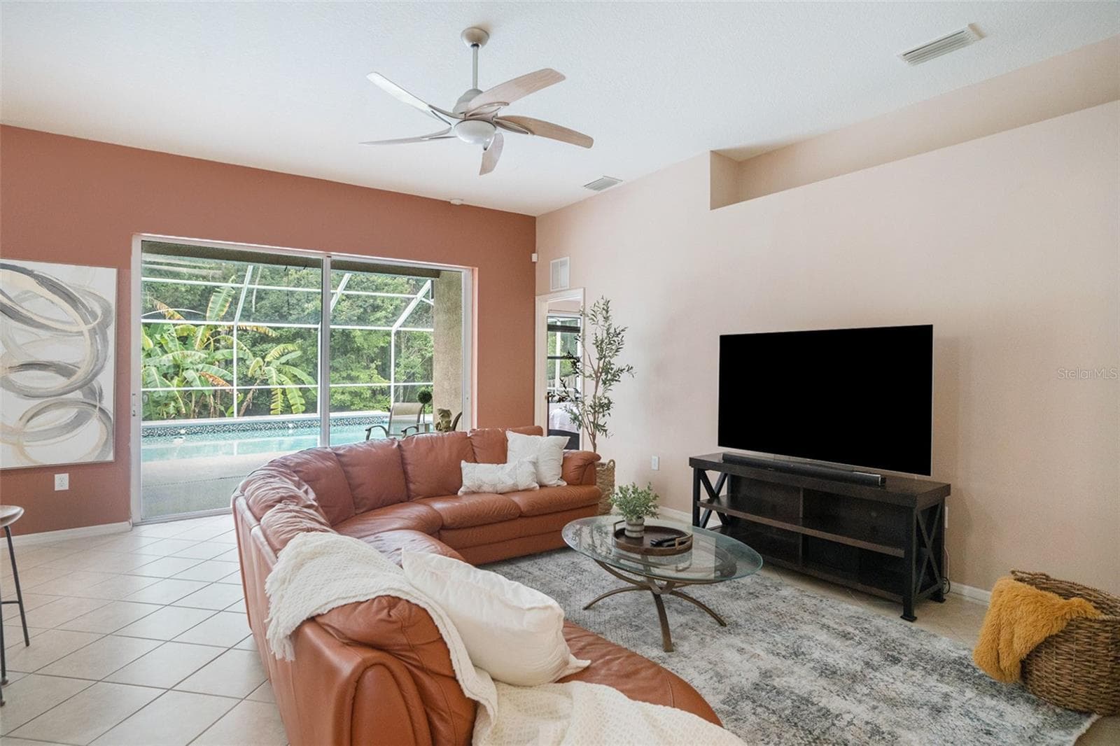 Single Family Residence at 2132 RENSSELAER DR, WESLEY CHAPEL, photo 9 of 45