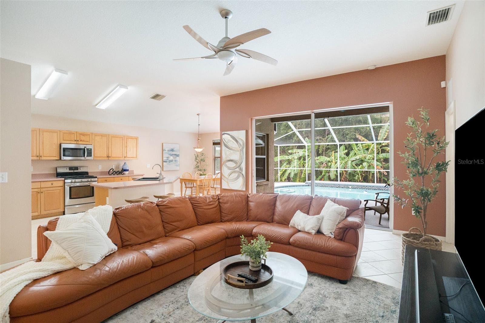 Single Family Residence at 2132 RENSSELAER DR, WESLEY CHAPEL, photo 10 of 45