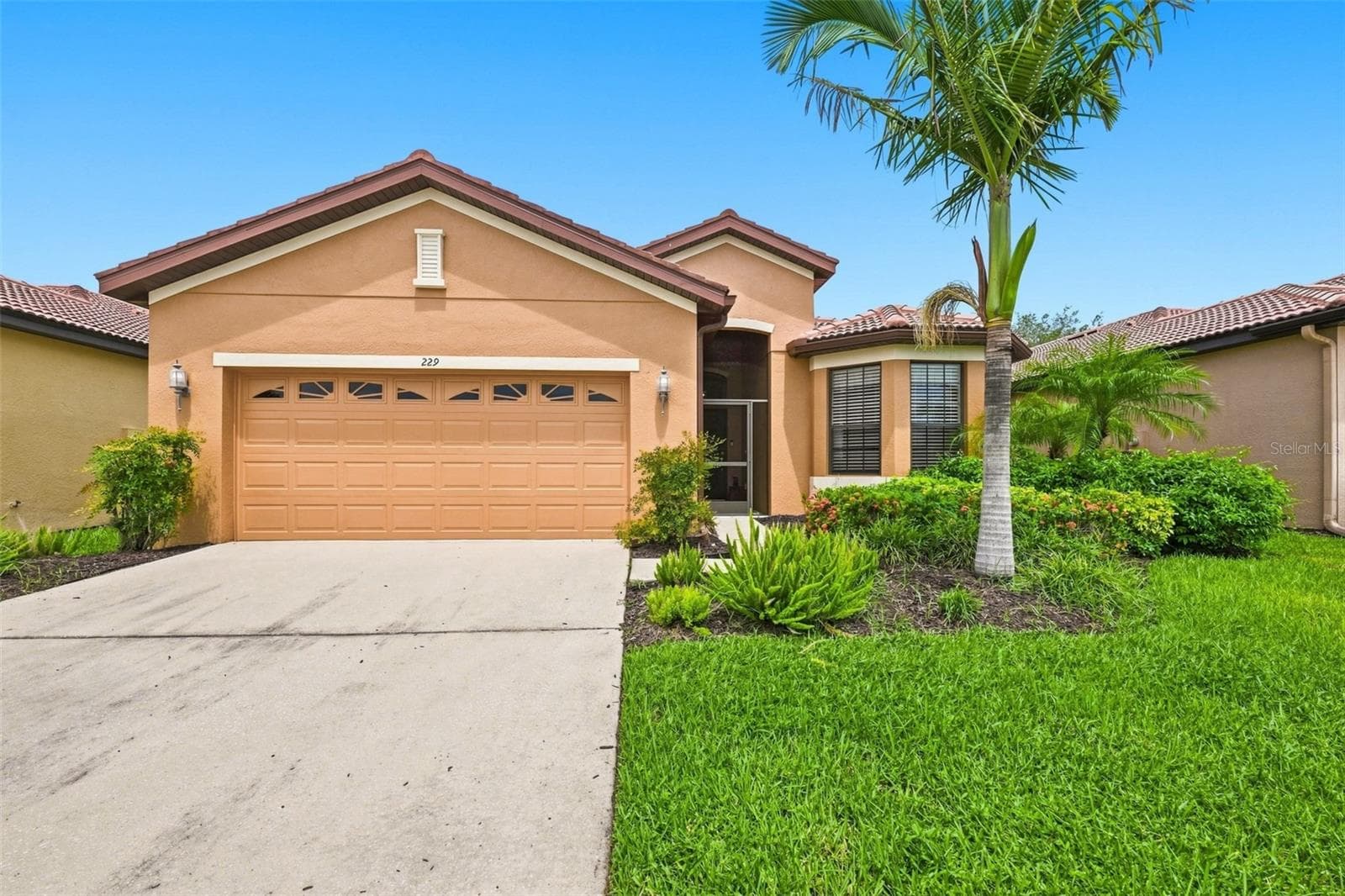 Single Family Residence at 229 SILVER FALLS DR, APOLLO BEACH, photo 6 of 77