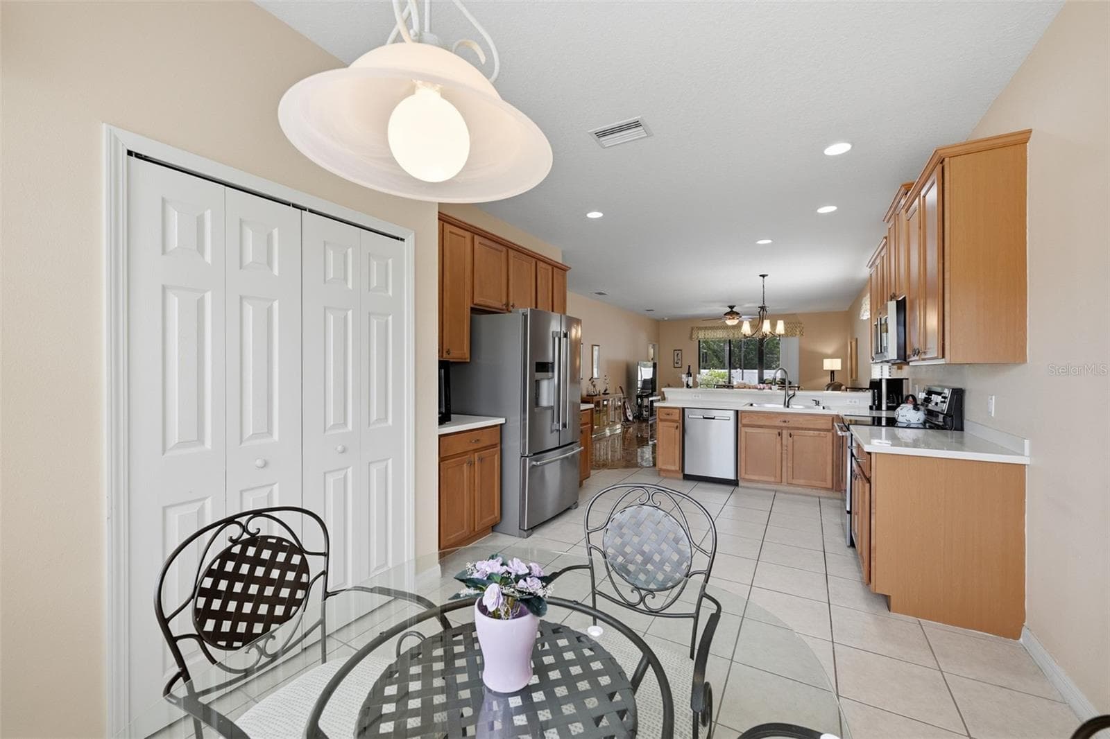 Single Family Residence at 229 SILVER FALLS DR, APOLLO BEACH, photo 12 of 77