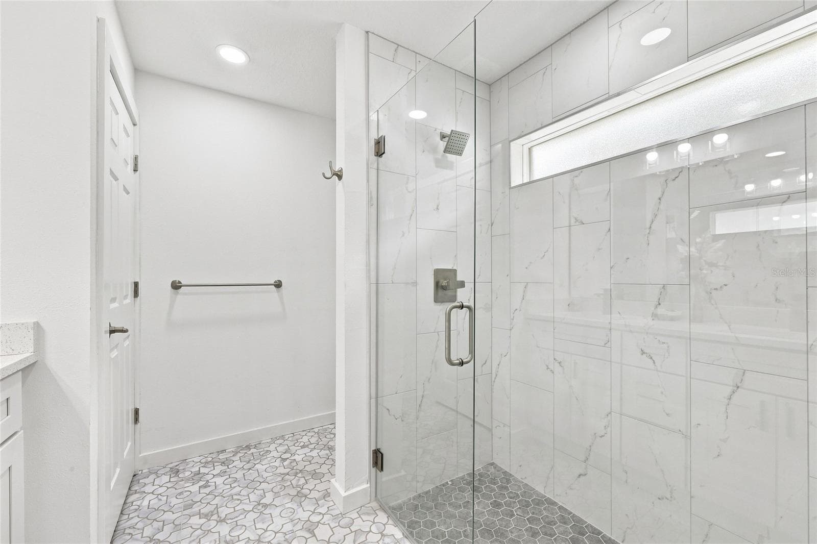 Master Bath - 2984 SE 140TH LN, SUMMERFIELD