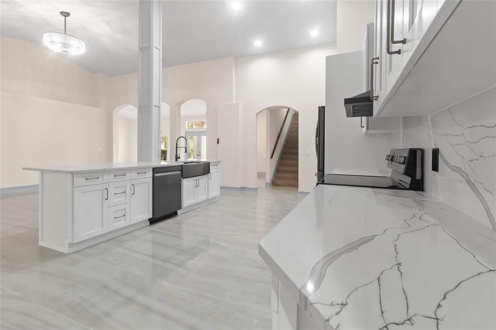 Single Family Residence at 10217 TIMBERLAND POINT DR, TAMPA, photo 14 of 44