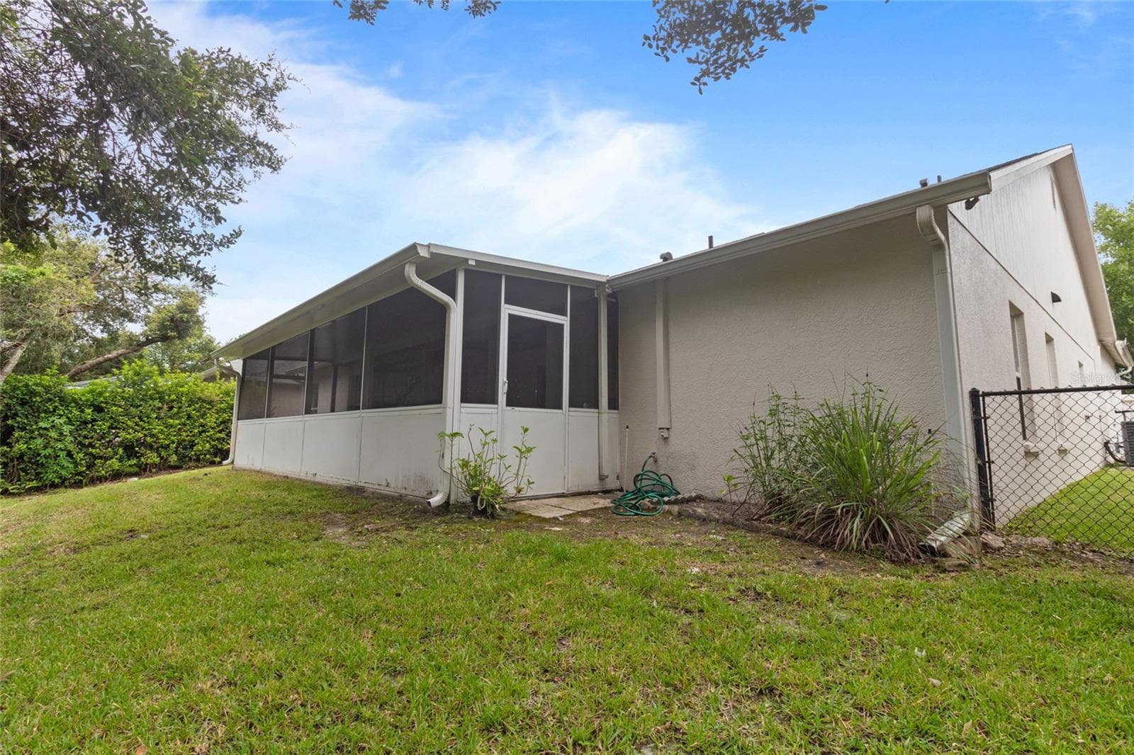 Single Family Residence at 10217 TIMBERLAND POINT DR, TAMPA, photo 16 of 44