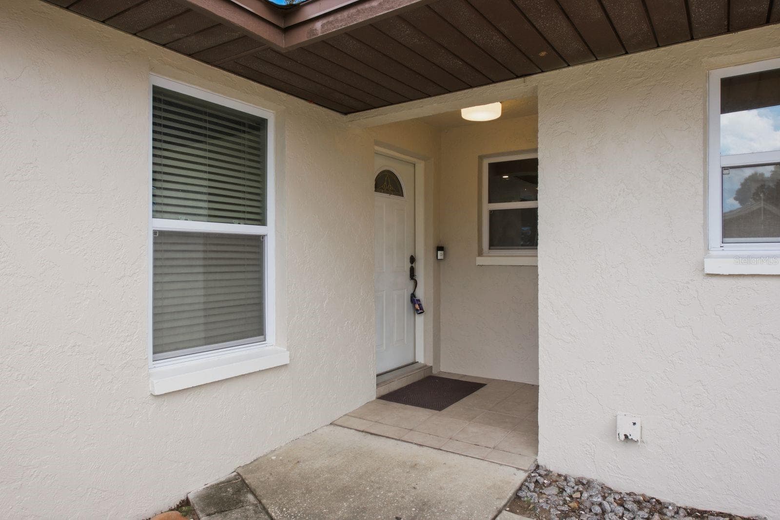 Covered front porch - 12620 115TH ST, LARGO