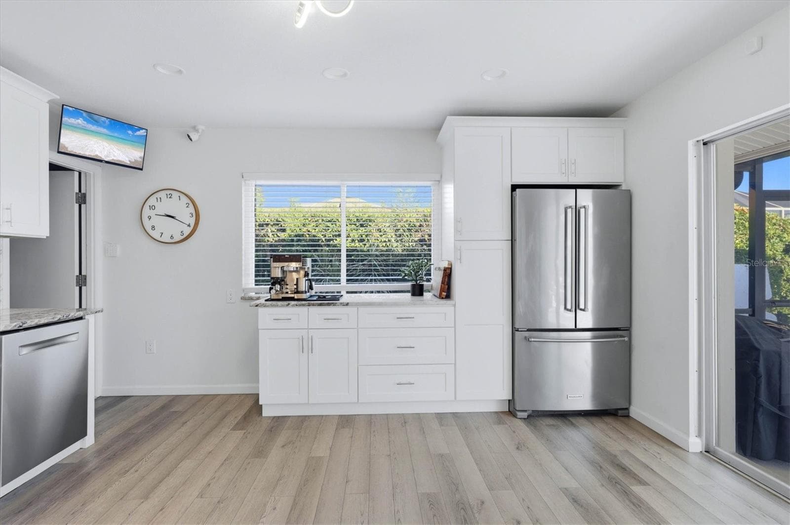 Single Family Residence at 1761 SANDALWOOD DR, SARASOTA, photo 19 of 81