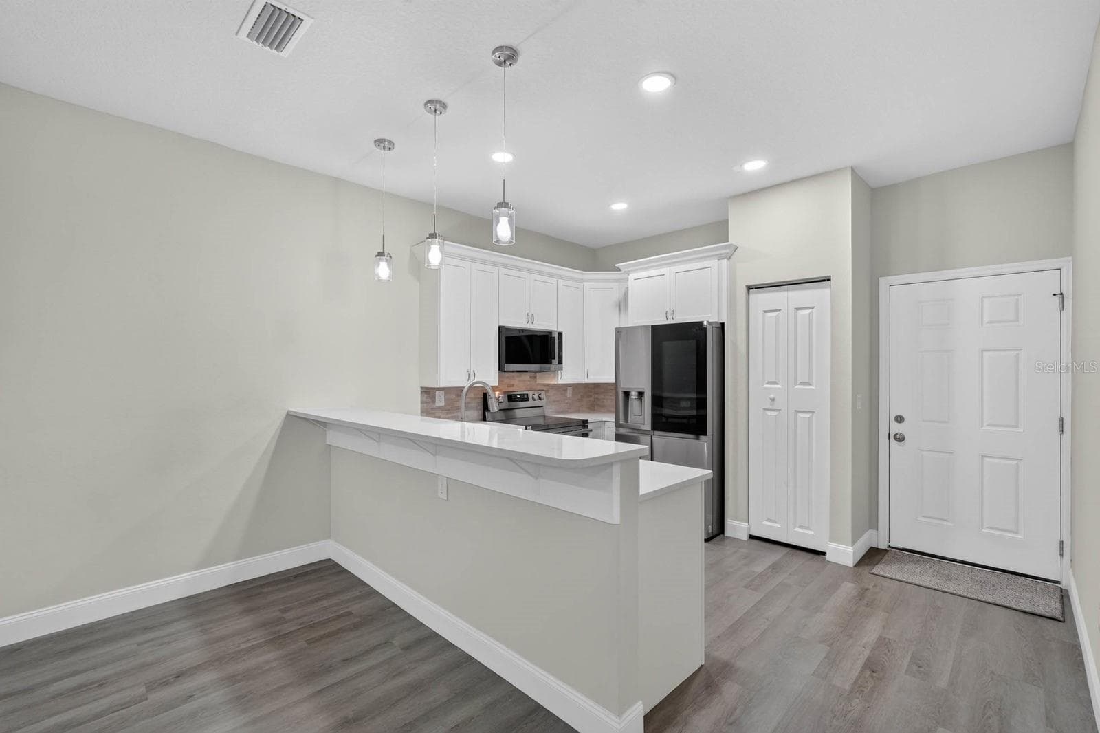 Single Family Residence at 757 INDIANA ST, DAYTONA BEACH, photo 13 of 41