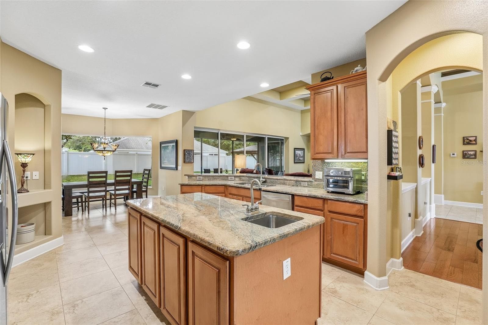 Kitchen. - 2431 PONKAN SUMMIT DR, APOPKA