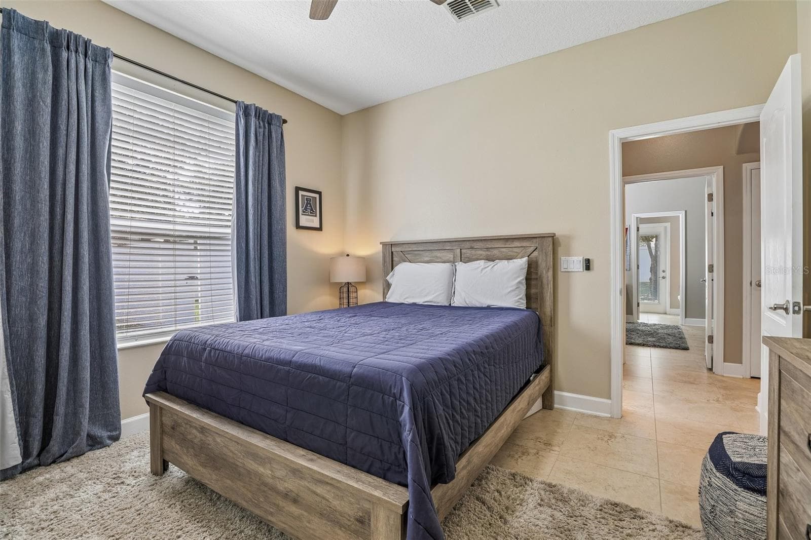 Main floor guest bedroom. - 2431 PONKAN SUMMIT DR, APOPKA