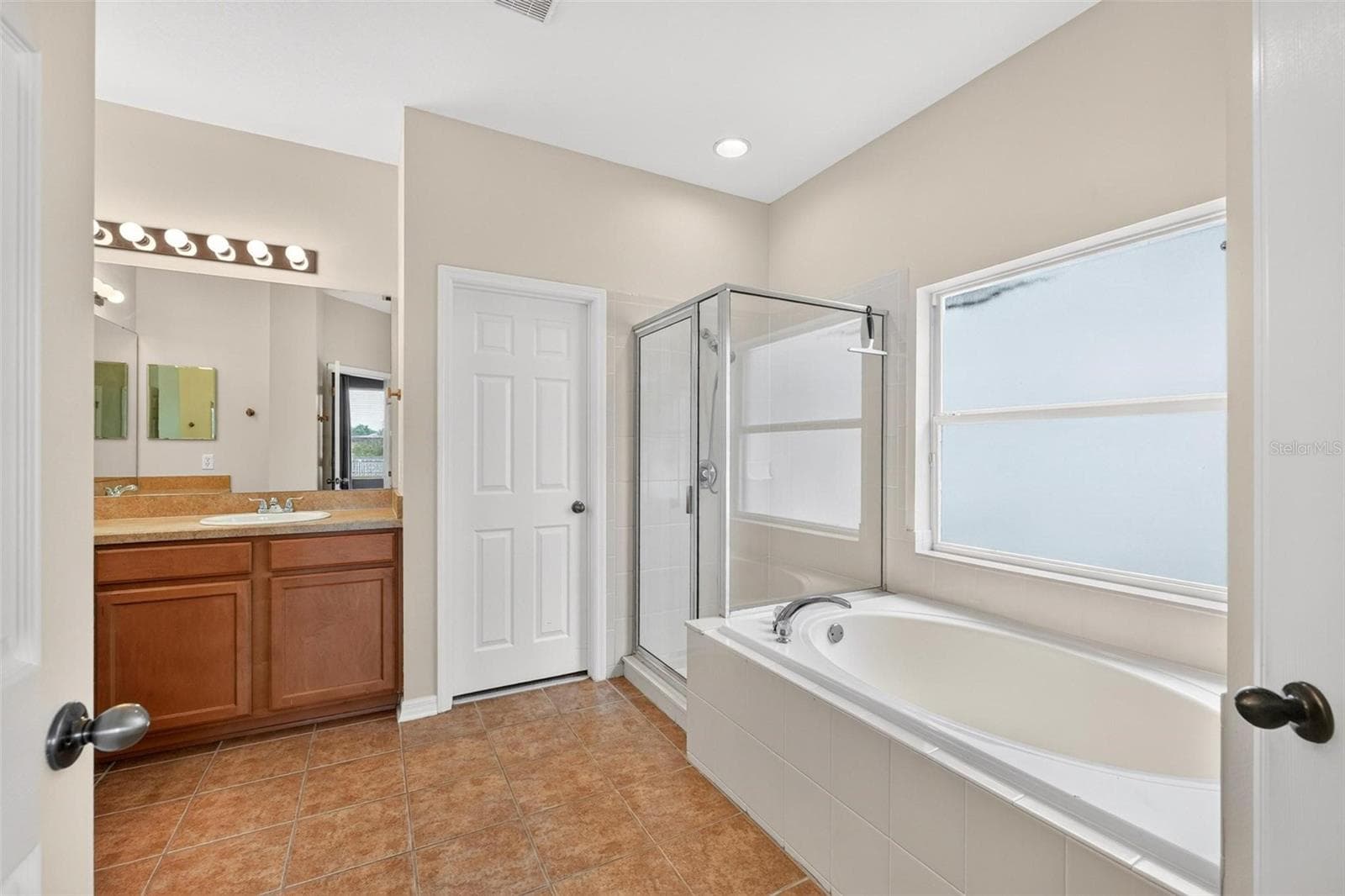 Single Family Residence at 13356 PHOENIX DR, ORLANDO, photo 37 of 119
