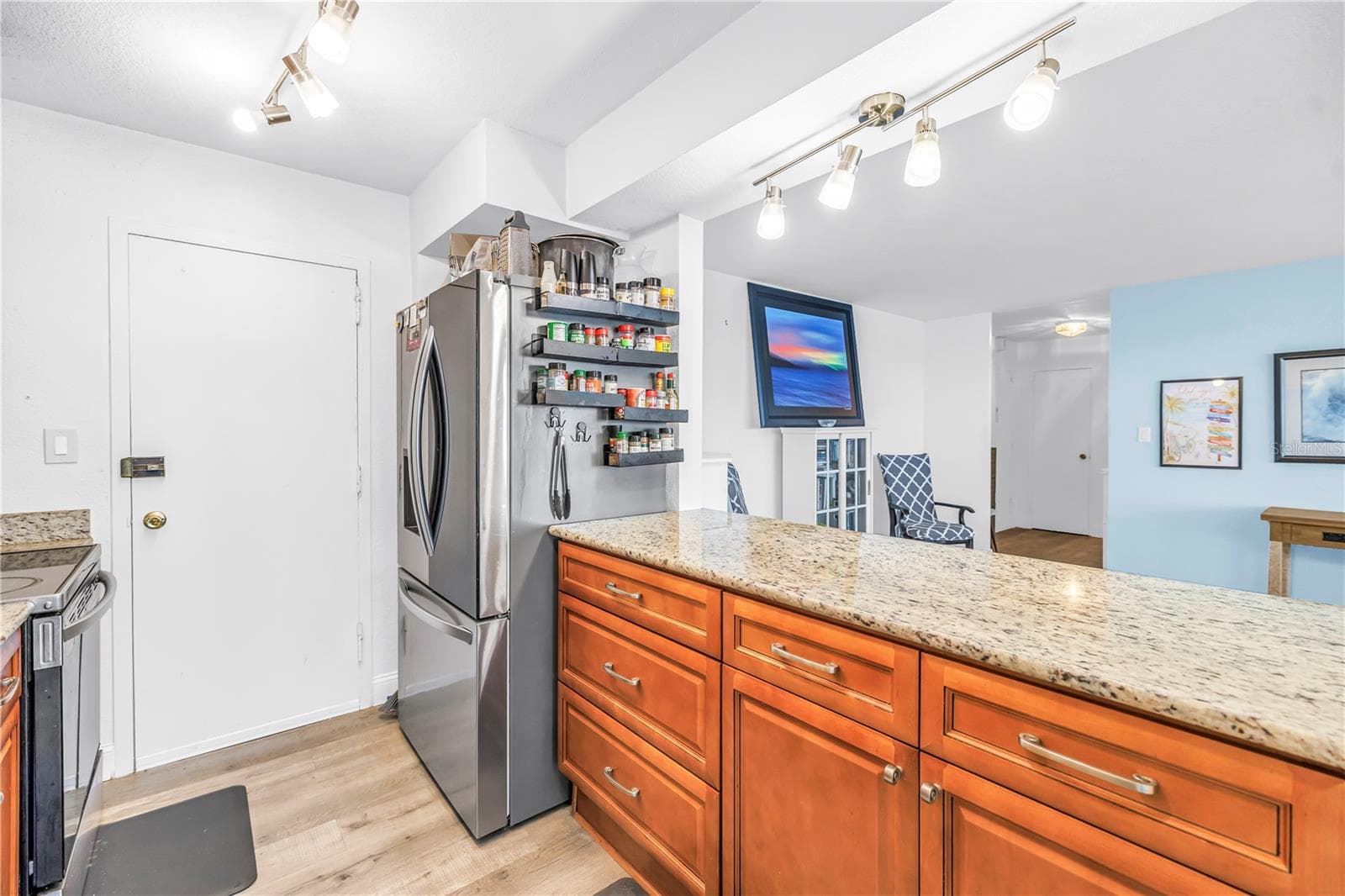Kitchen - door leads to hallway - 7200 SUNSHINE SKYWAY LN S #8B, ST PETERSBURG