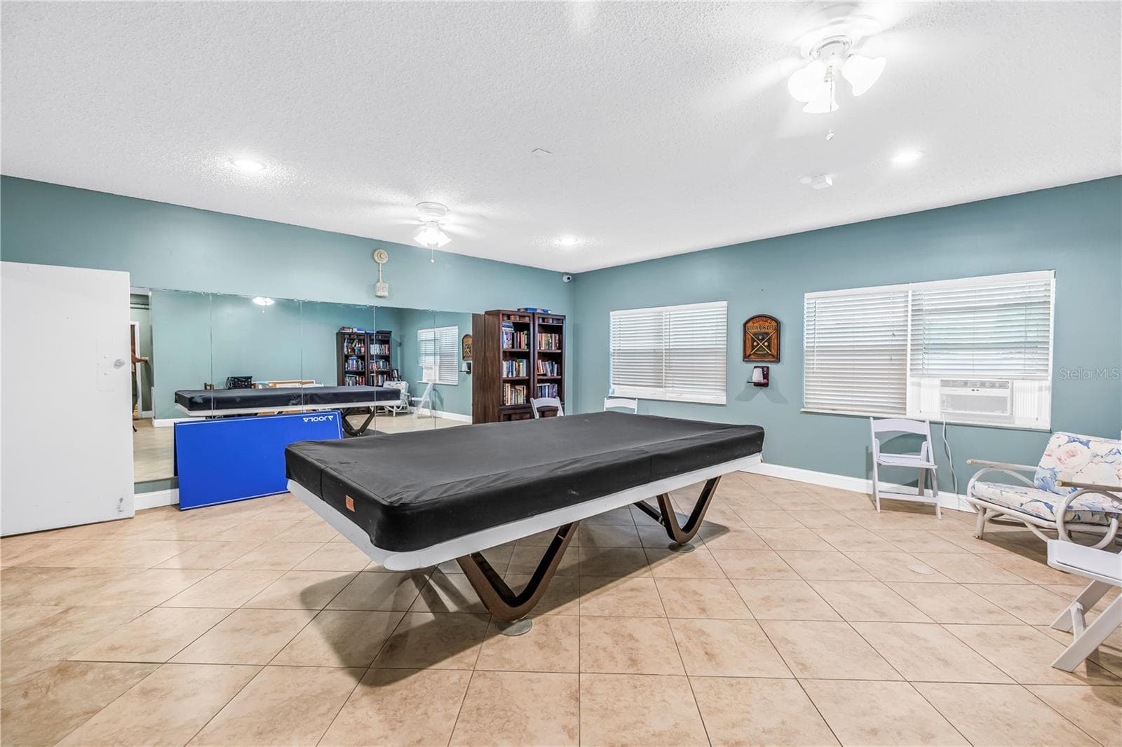 Game room - 7200 SUNSHINE SKYWAY LN S #8B, ST PETERSBURG