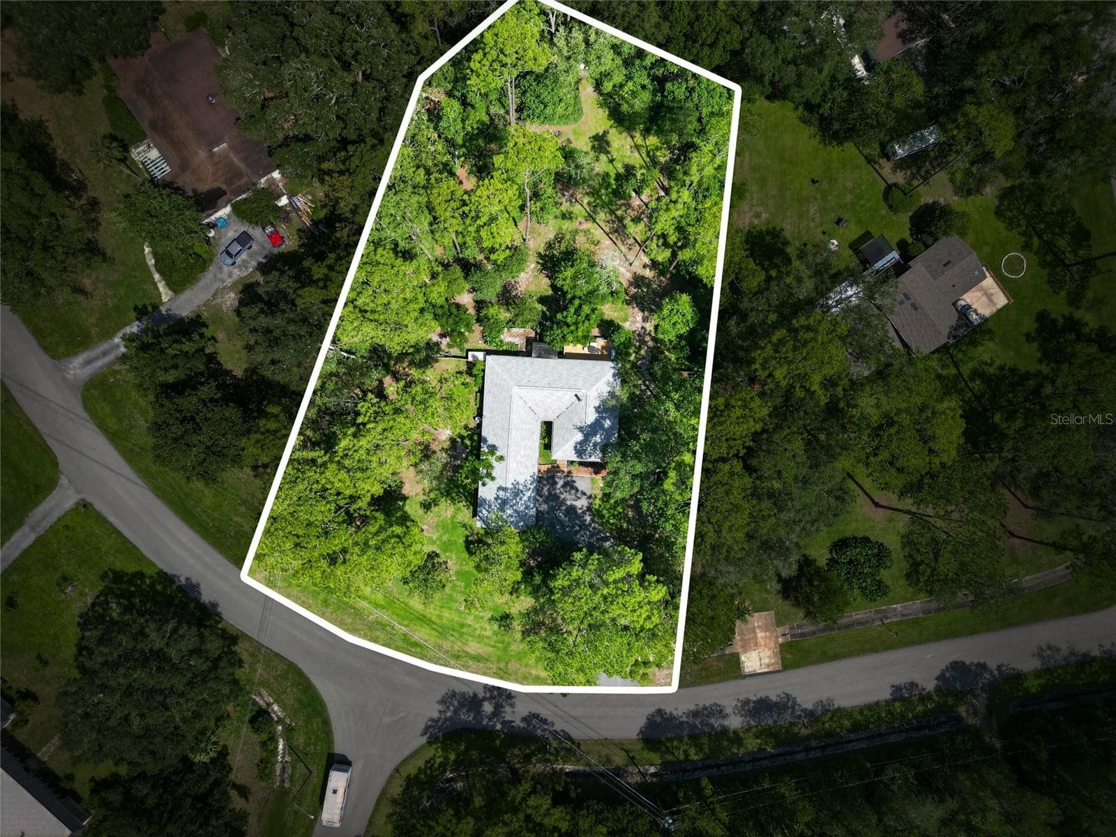 Single Family Residence at 325 NW 80TH BLVD, GAINESVILLE, photo 3 of 28