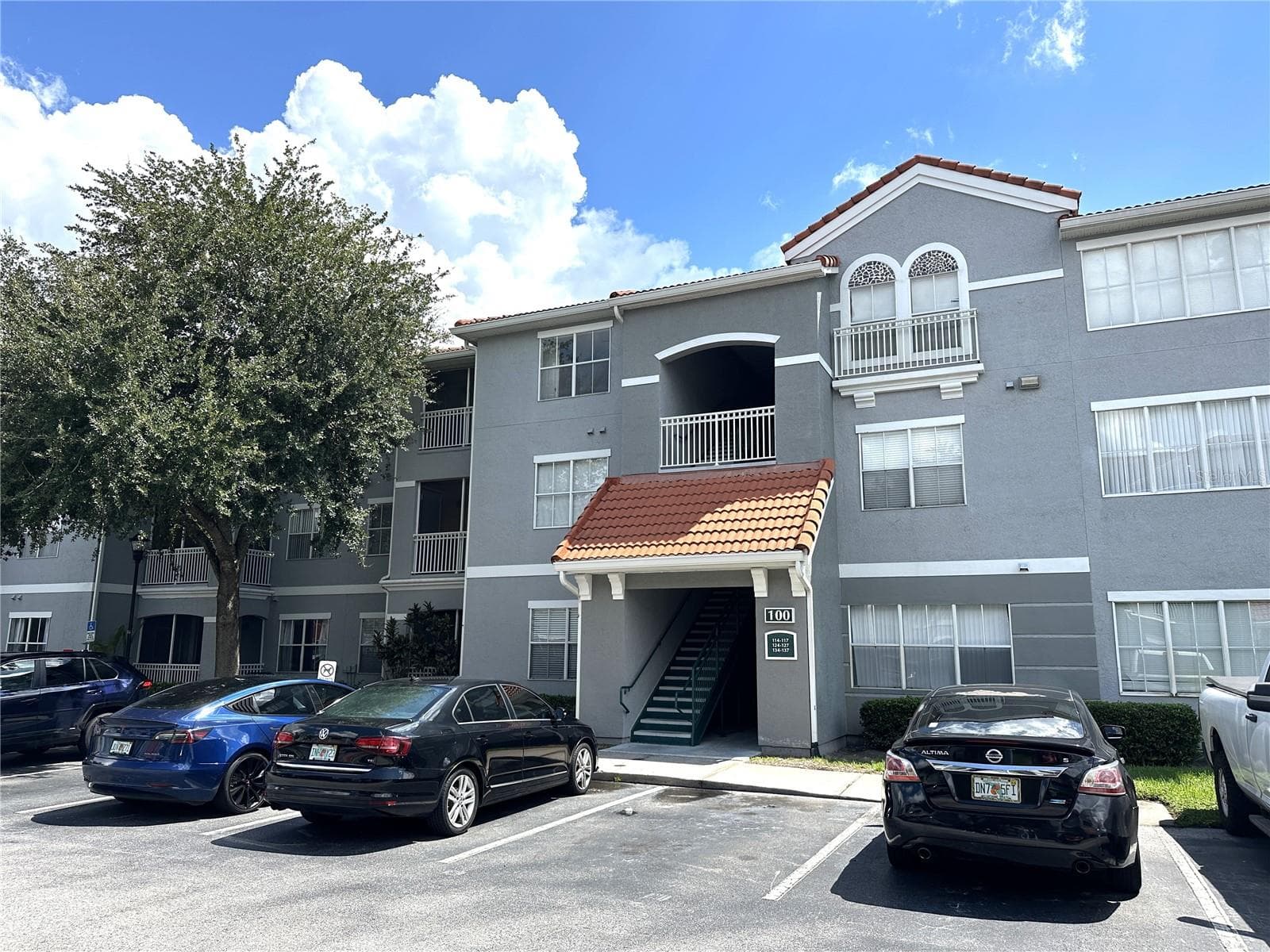 18001 RICHMOND PLACE DR #136