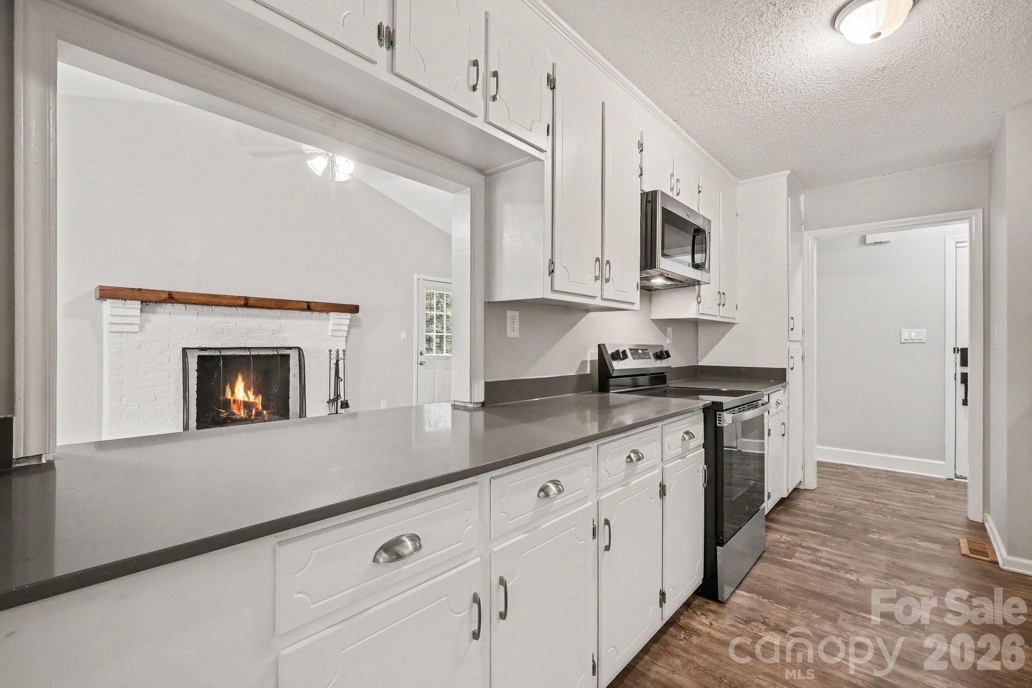 Single Family Residence at 8163 Walnut Creek Lane, Charlotte, photo 10 of 25