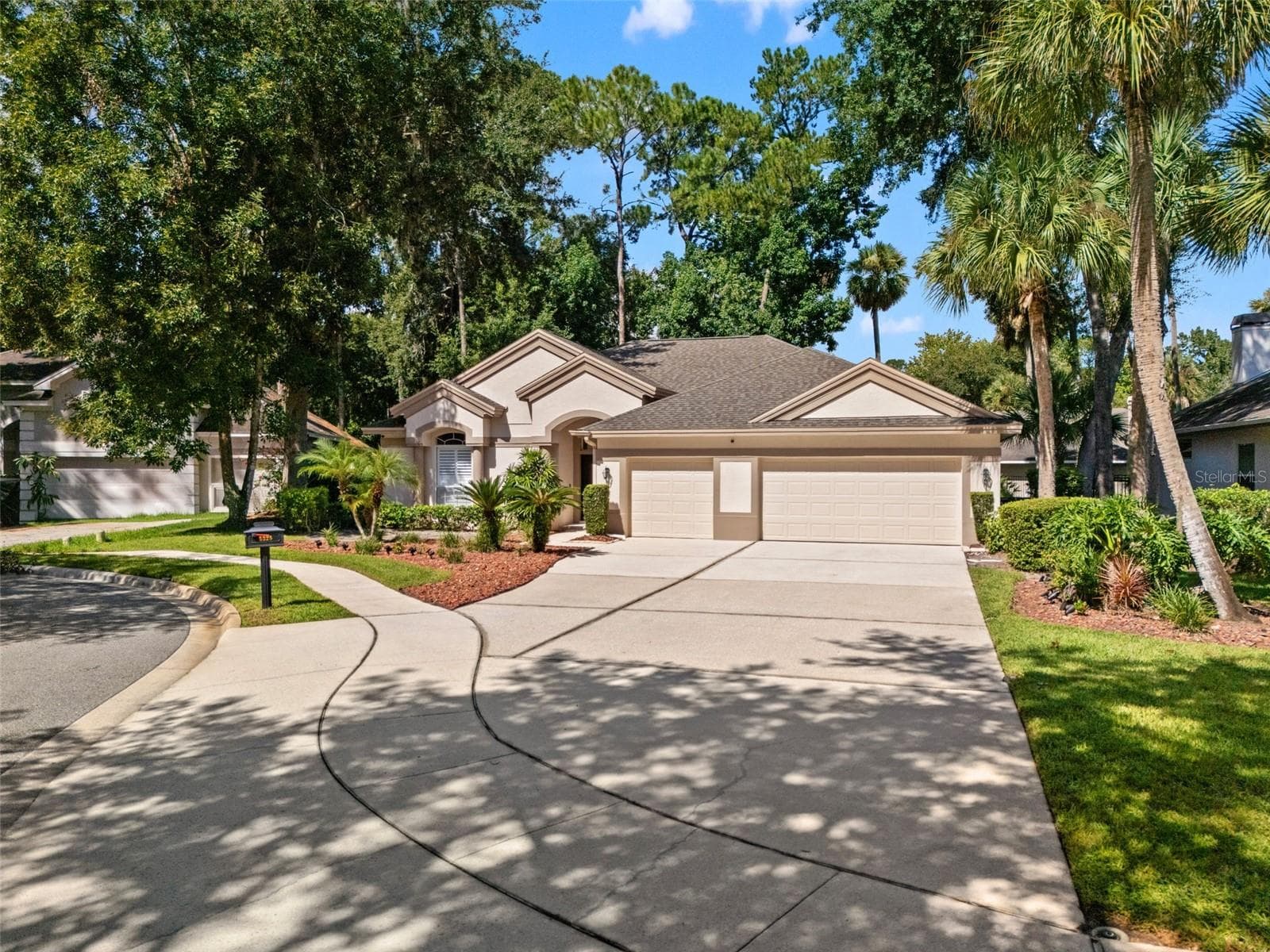 5325 LAKE BLUFF TER