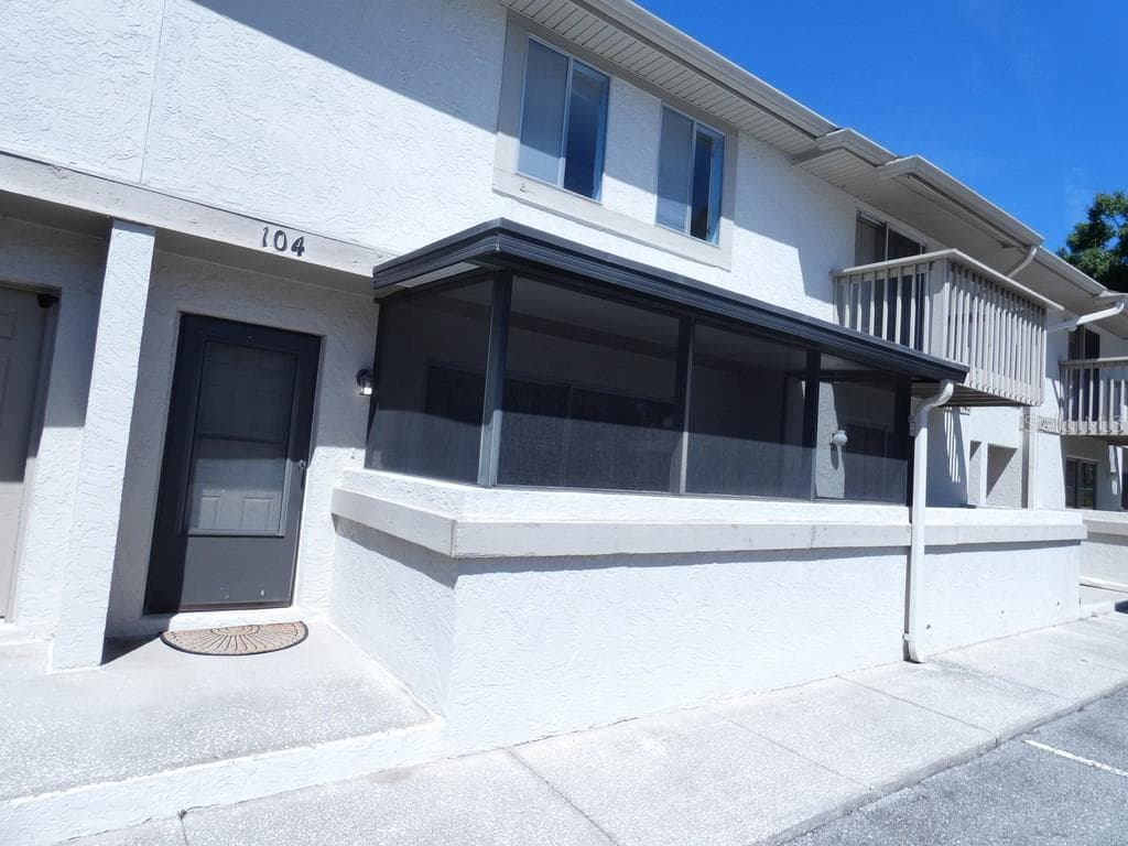 104 BOUGH AVE #104
